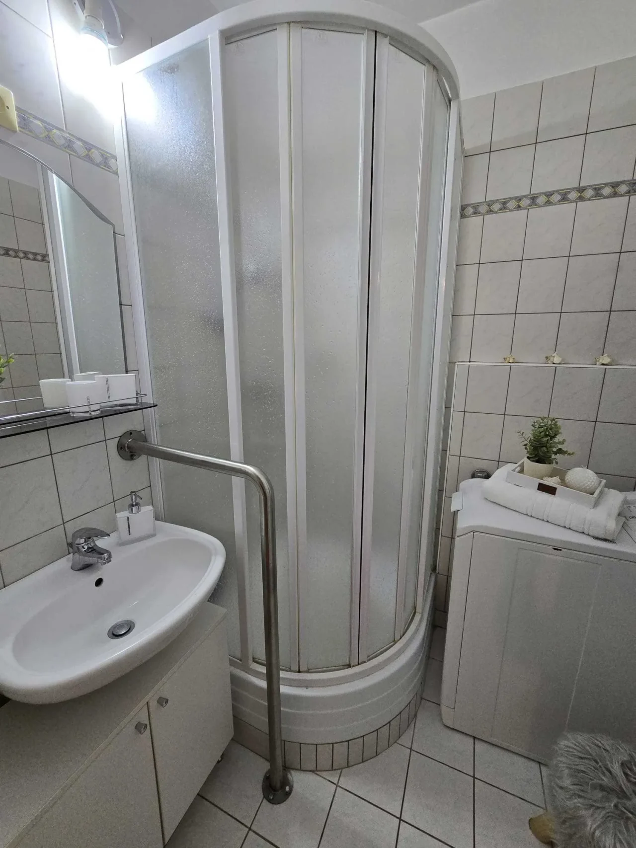 24-bathroom 24-bathroom